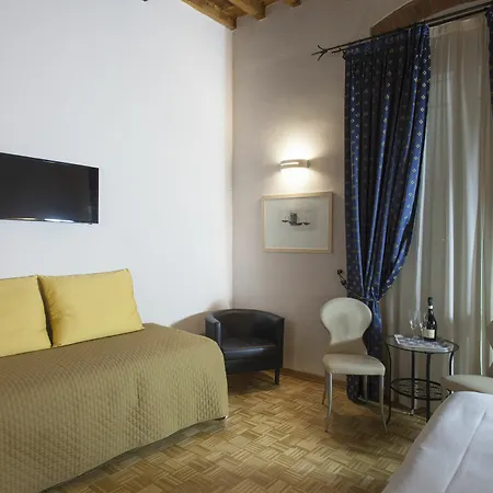 Oda ve Kahvaltı Cimatori 4*
